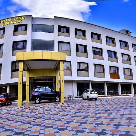 Hotel Tania Searock Даман Экстерьер фото